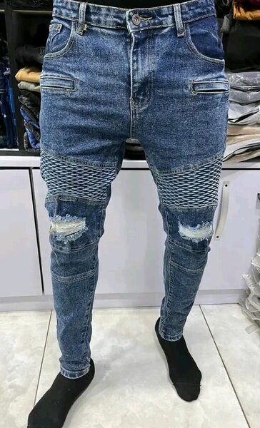 Des pantalons jeans