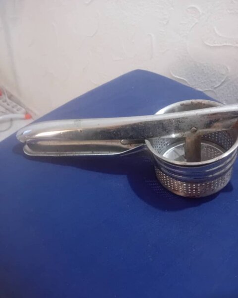 Presse-purée manuel en acier inoxydable