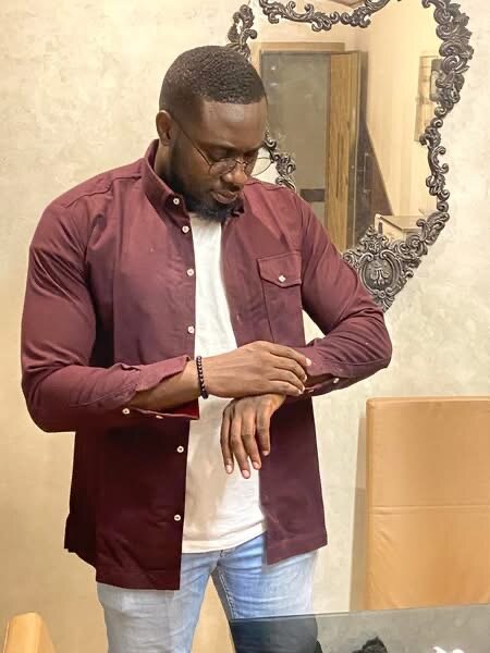 Chemise homme manches longues élégante