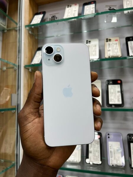 Iphone 15 plus propre