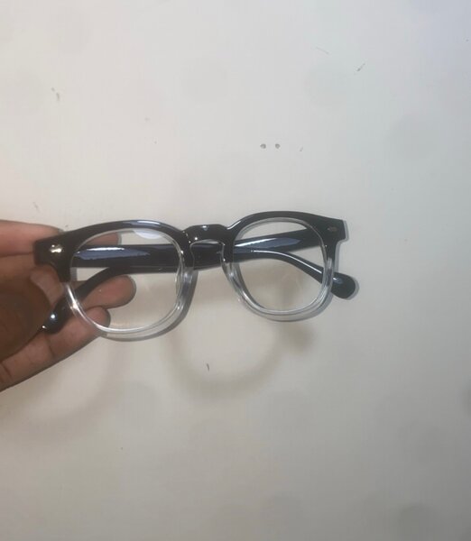 Lunettes rétro unisexes élégantes