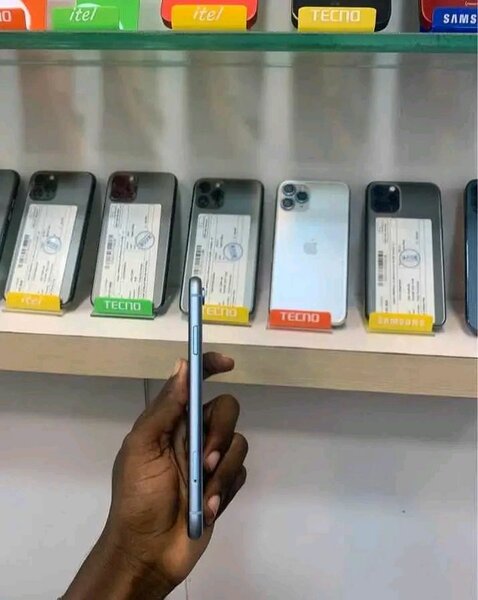 iPhone XR Bleu Débloqué