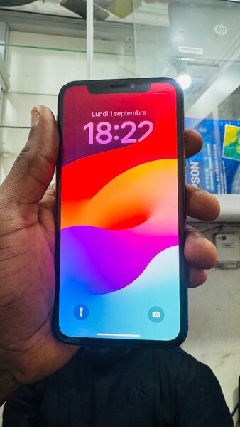 iPhone XS 64giga sans ID