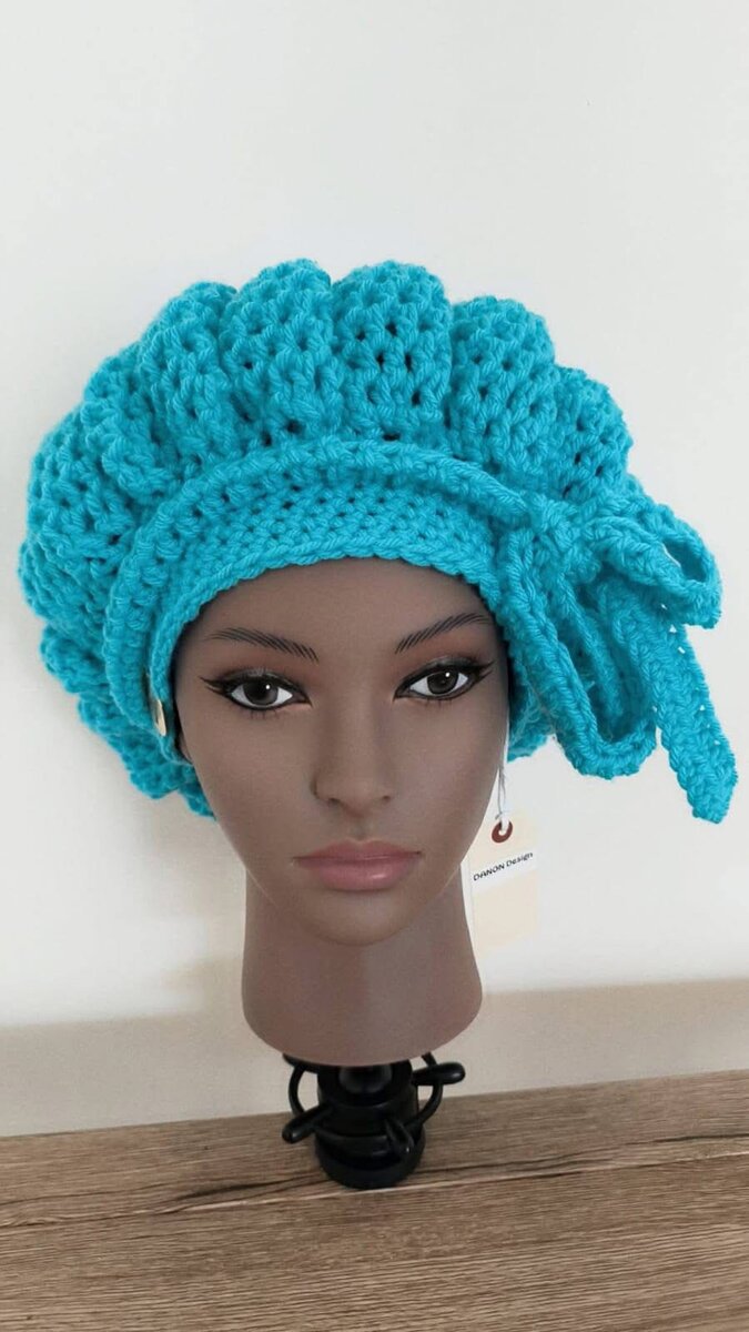 Béret en crochet élégant