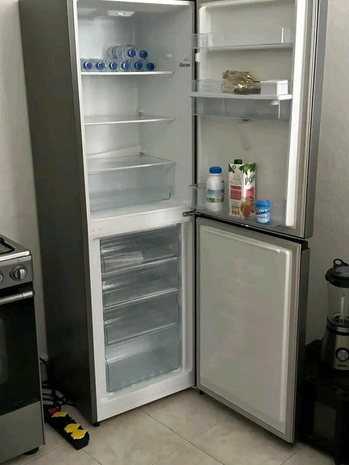 Réfrigérateur Combiné Moderne