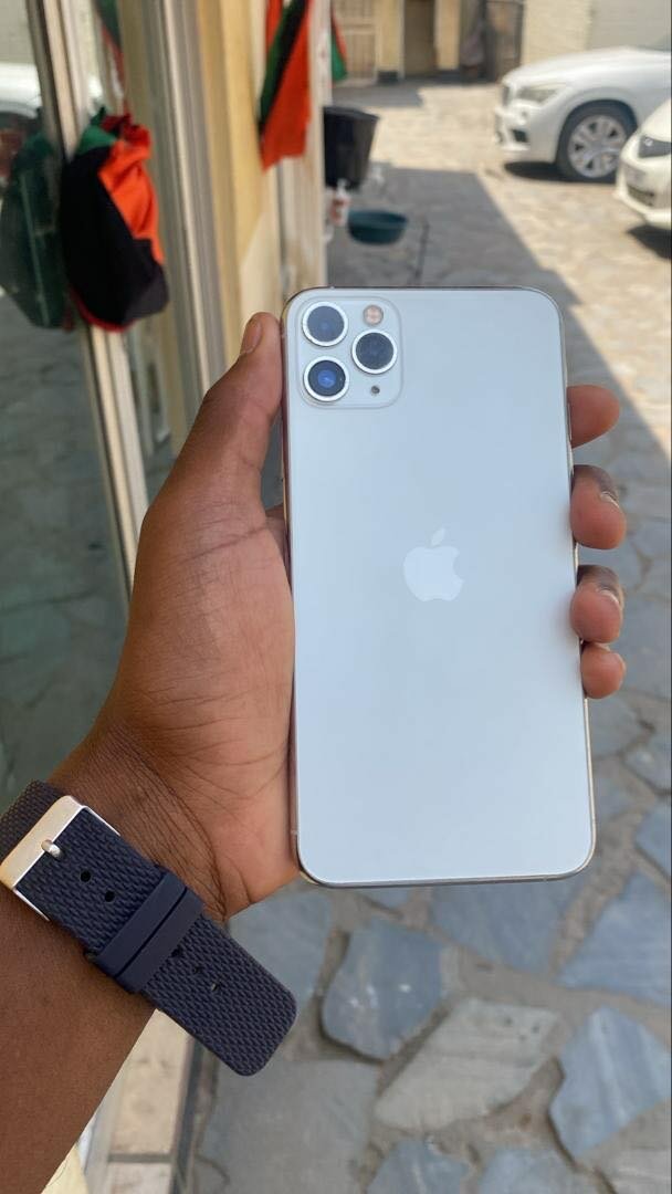 iPhone 11 Pro Max