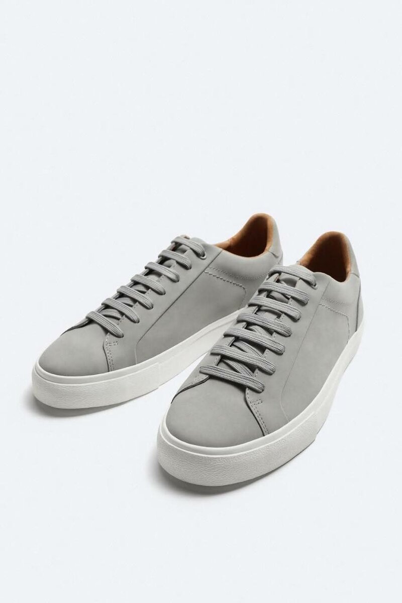 Sneakers gris élégants