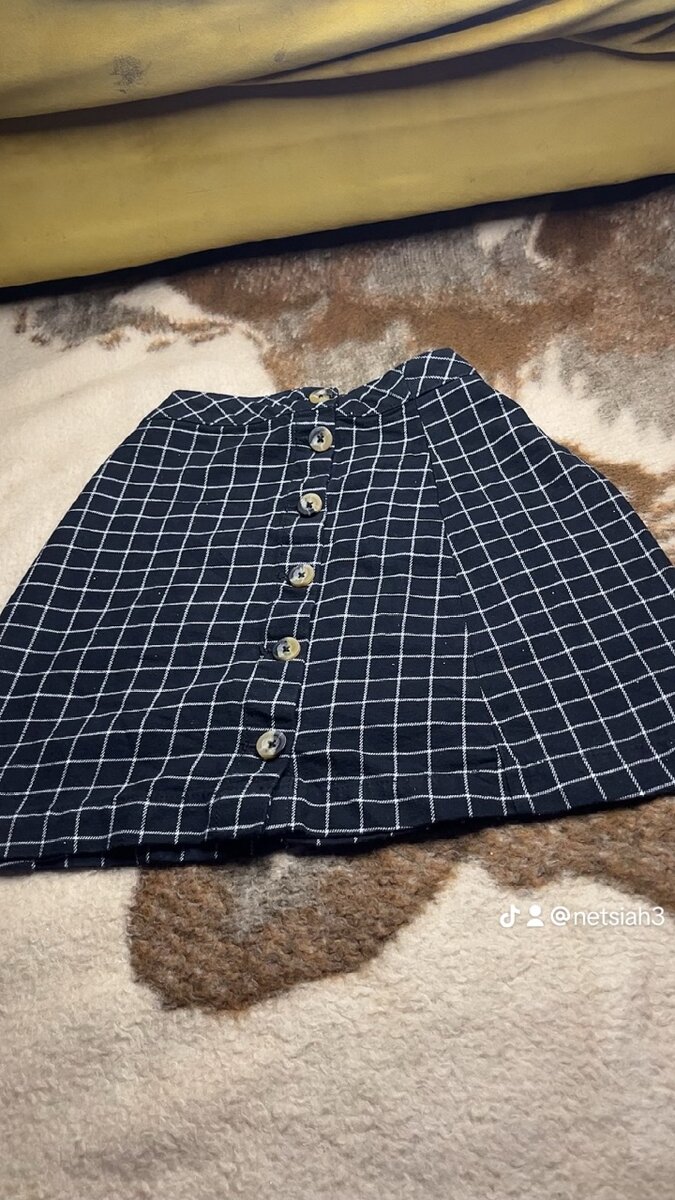 Jupe trapèze à boutons