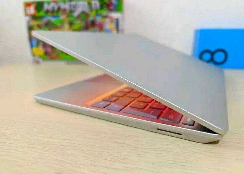 Infinitybook S16 Pro - Ordinateur portable