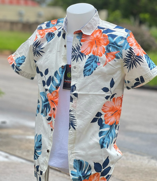 Short-sleeved semi-smart/casual shirts now in stock!