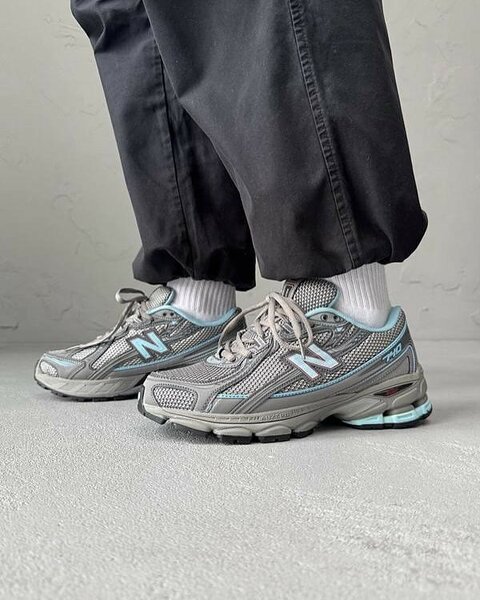 Baskets New Balance 740