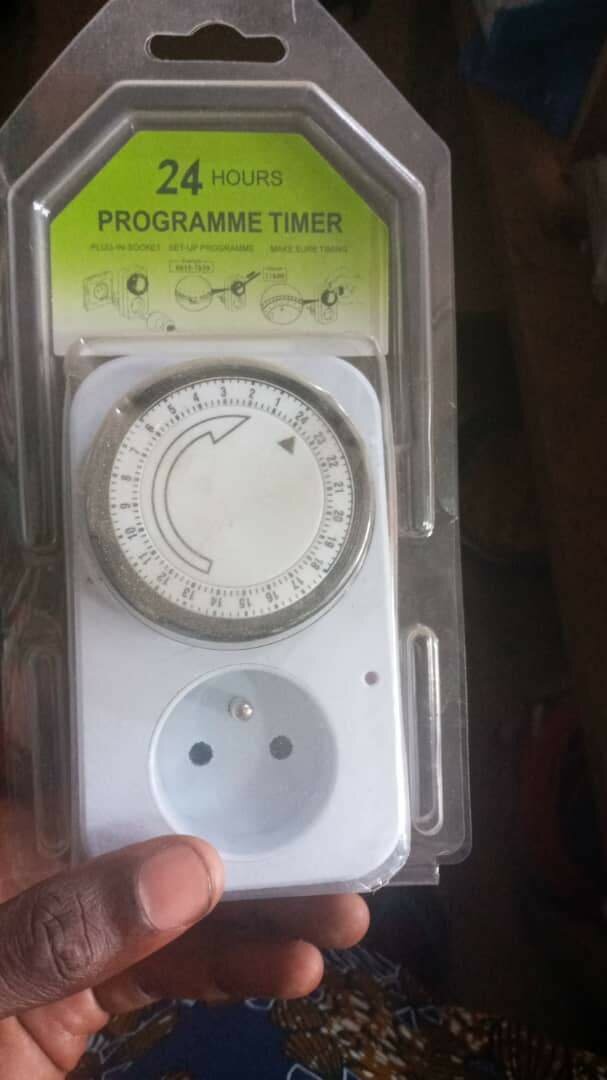 Minuteur Programmable 24h Compact