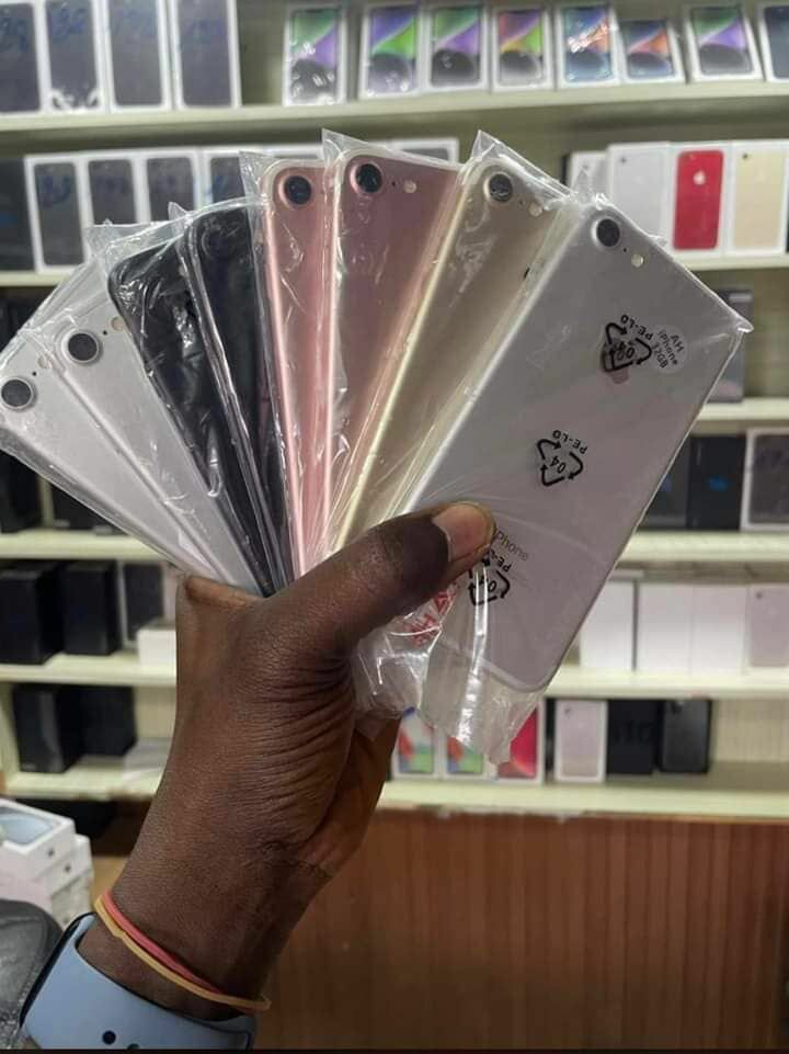 iPhones 7simple casi neuf