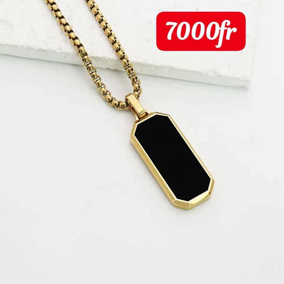 Collier Pendentif Minimaliste