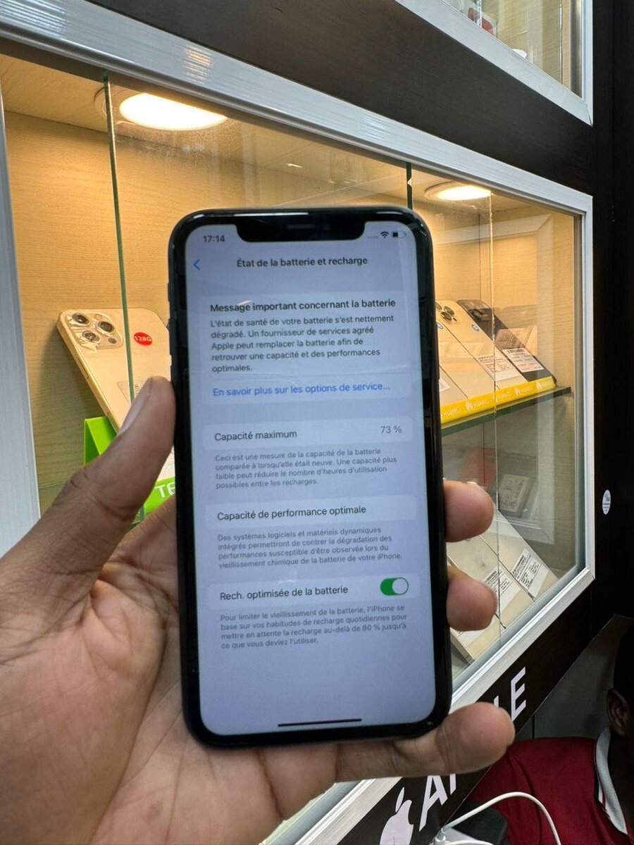 iPhone 11 64G sans id