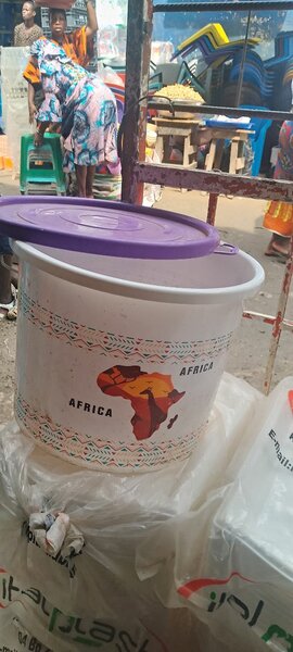 Seau Africa en plastique 18l
