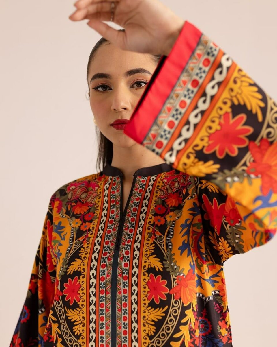 Woman's Stylish 2 Pcs Printed Shirt and Trouser