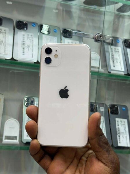 iPhone 11