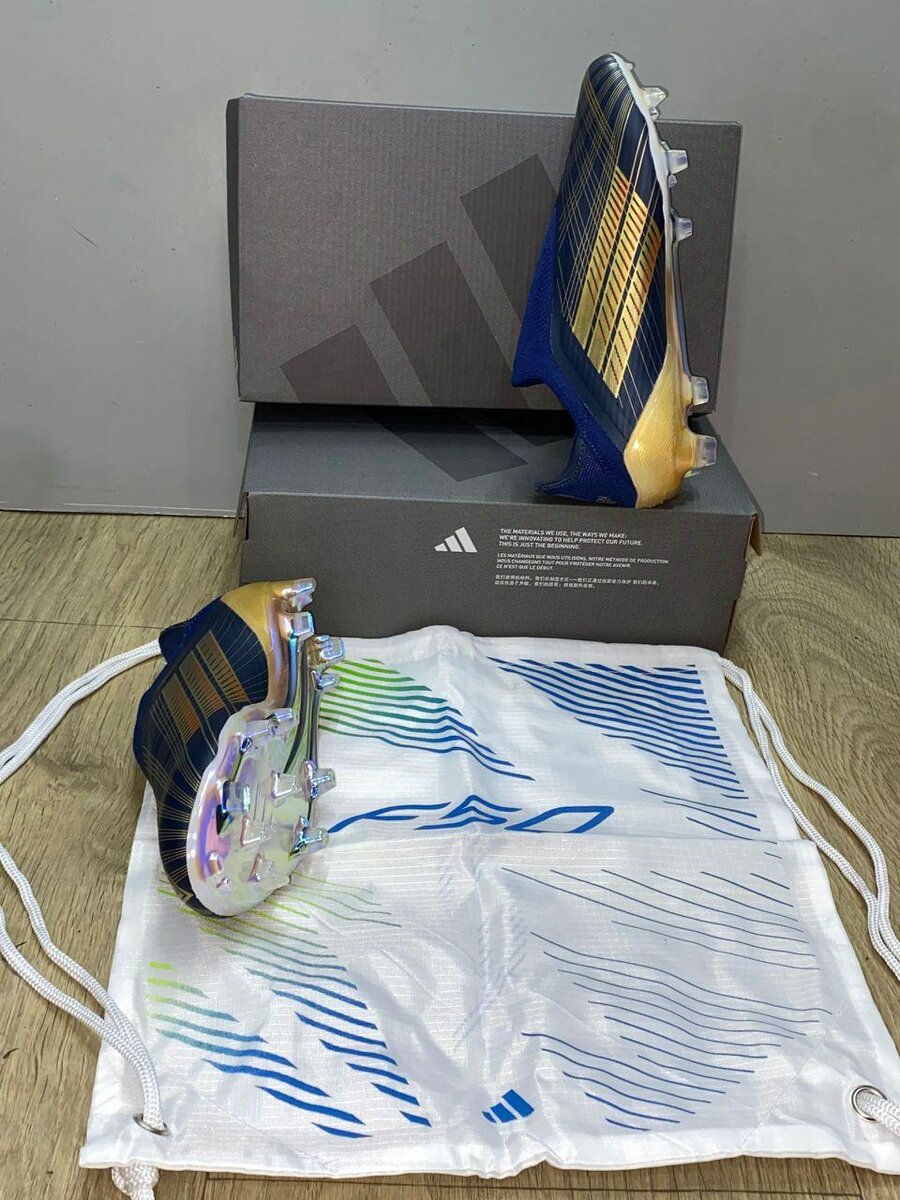 Chaussures de Football Édition Spéciale