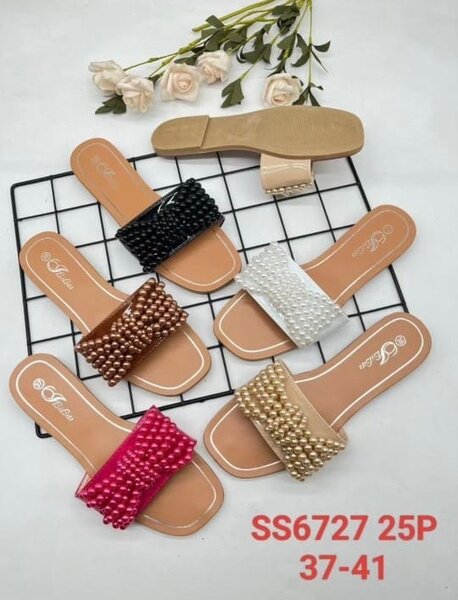 Chic sandales