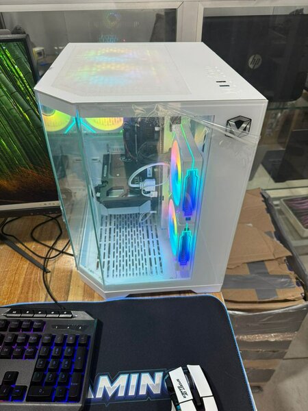 PC Gamer RGB Boîtier Blanc