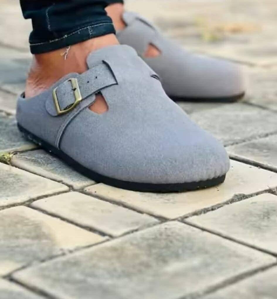 Mules en daim élégantes