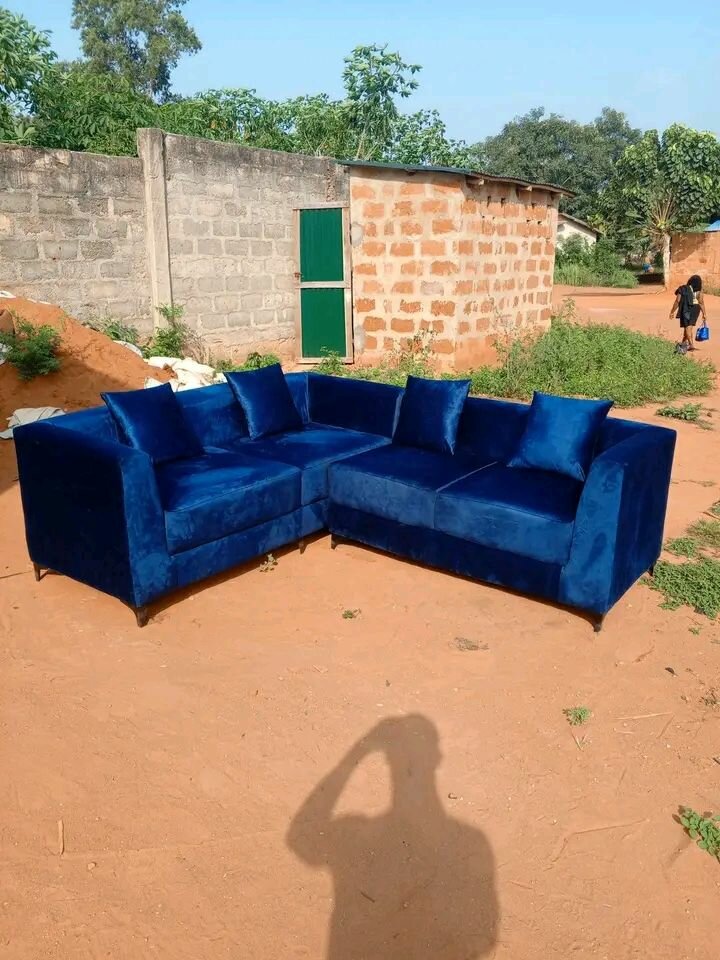 Canapé d'angle en velours bleu