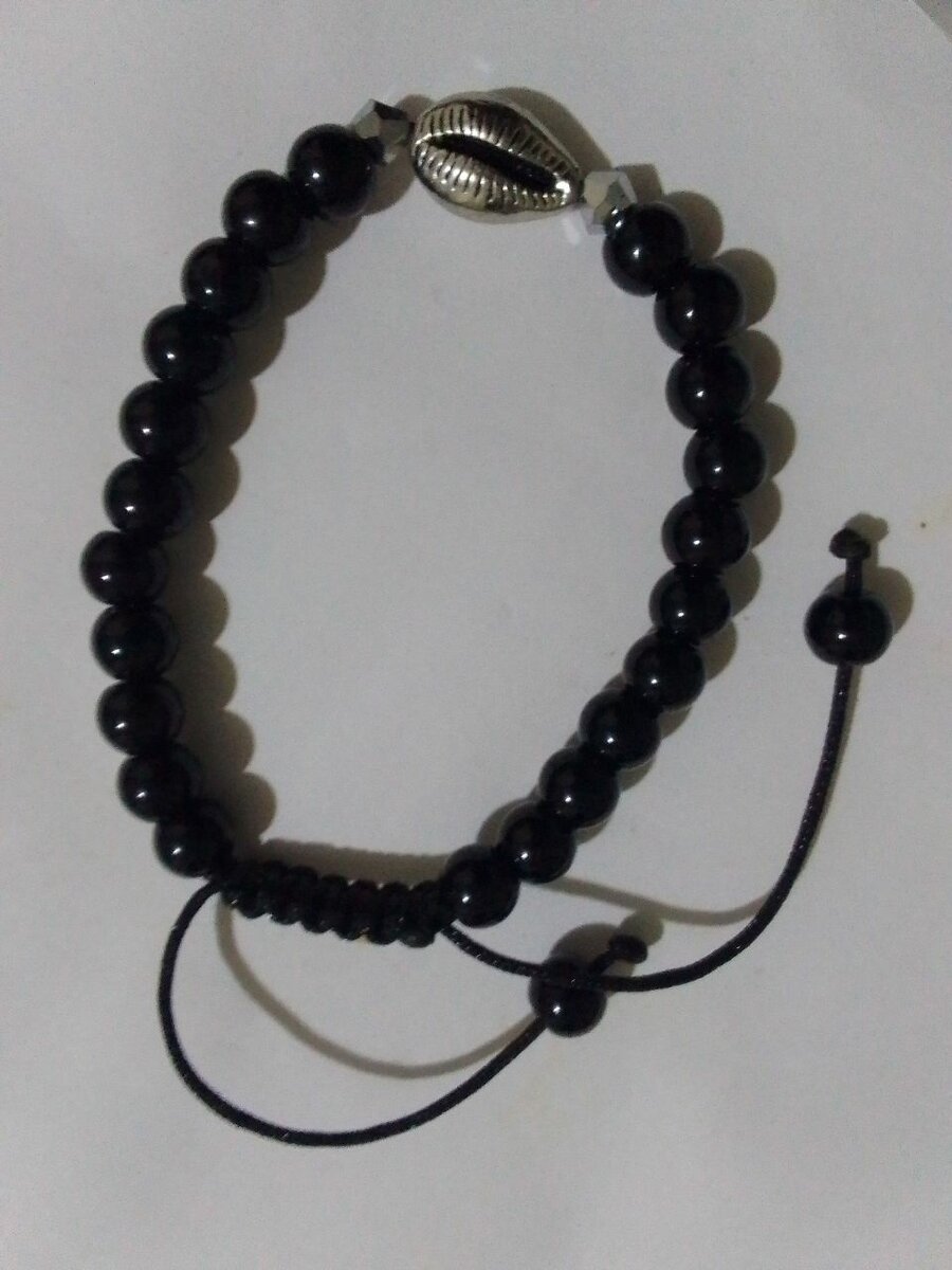 Bracelet black & cauri