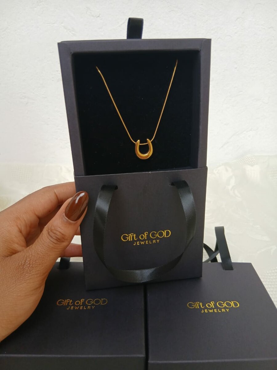 Collier Pendentif Élégant