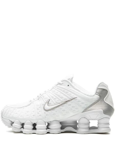 NIKE SHOX