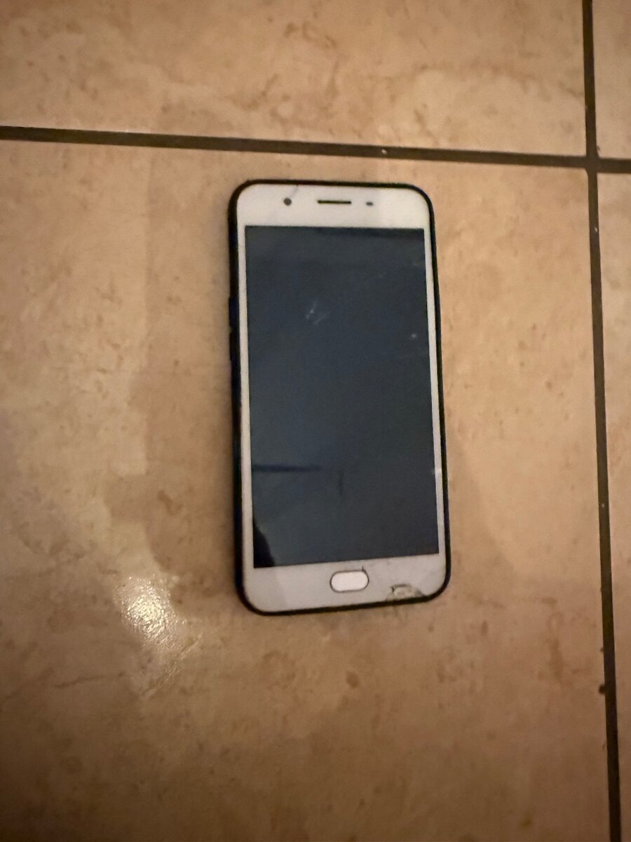 À vendre oppo écran à changer intéresser