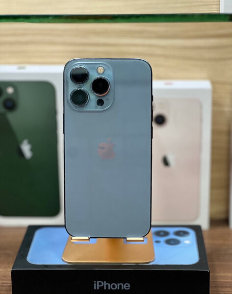 iPhone 13 Pro en bleu