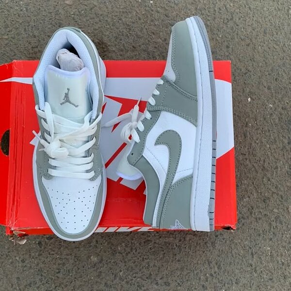 men's sneakers size 40-45