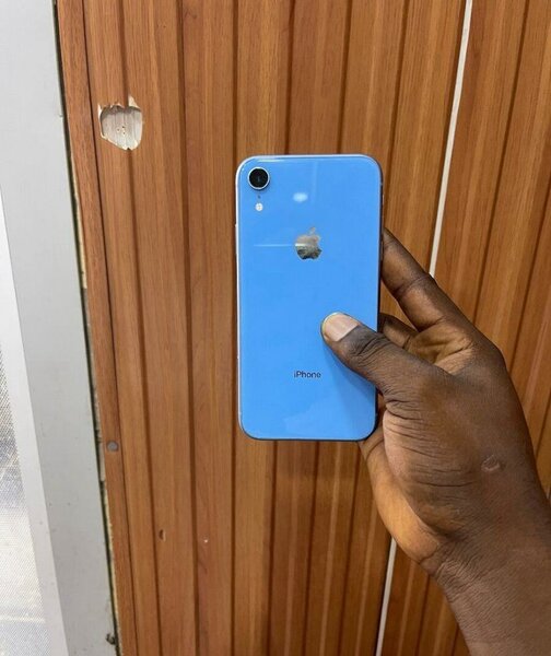 iPhone XR Bleu Débloqué