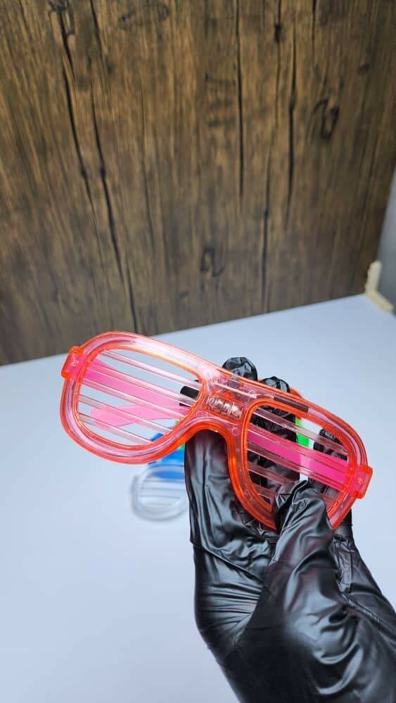 Glow glasses (party)