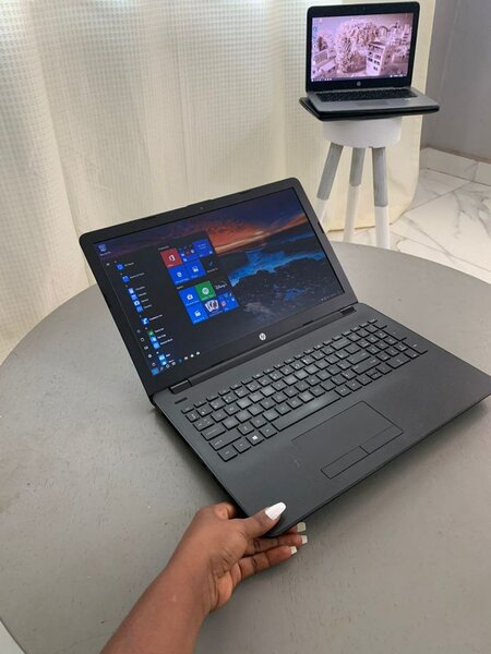 HP i3 5th Generation laptop