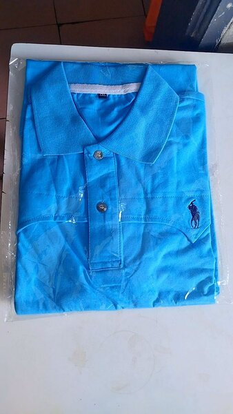 Polo bleu élégance homme