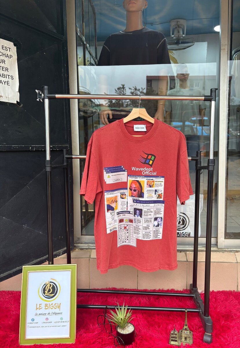 T-shirt rouge rétro imprimé unisexe