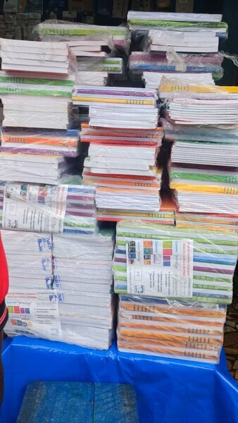 Lot de cahiers scolaires neufs