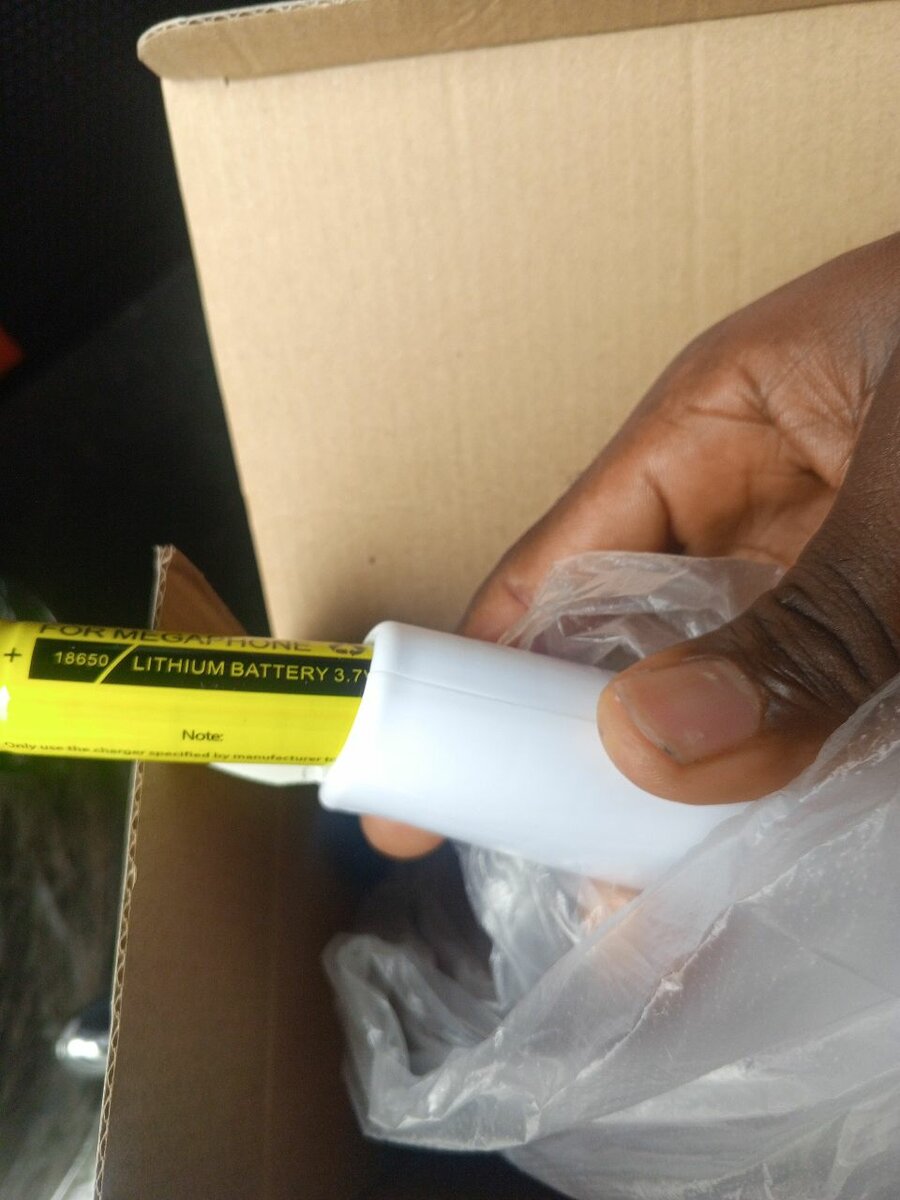 Mégaphone portable 30W rechargeable