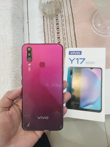 VIVO Y17