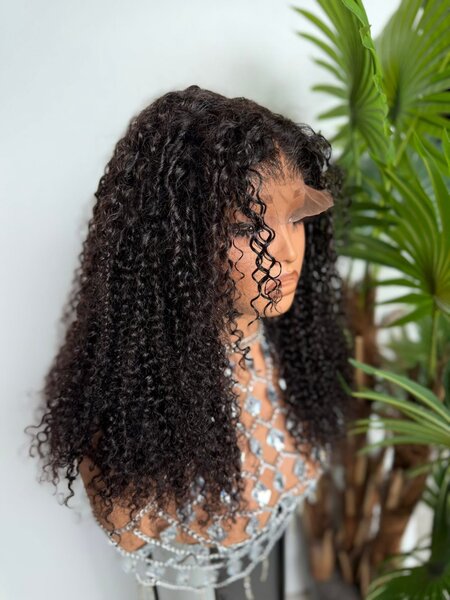 Perruque Bouclée Naturelle
