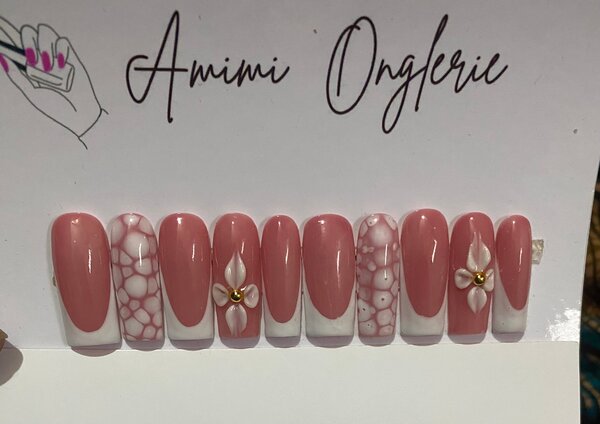 Ongles Artificiels Roses Élégants