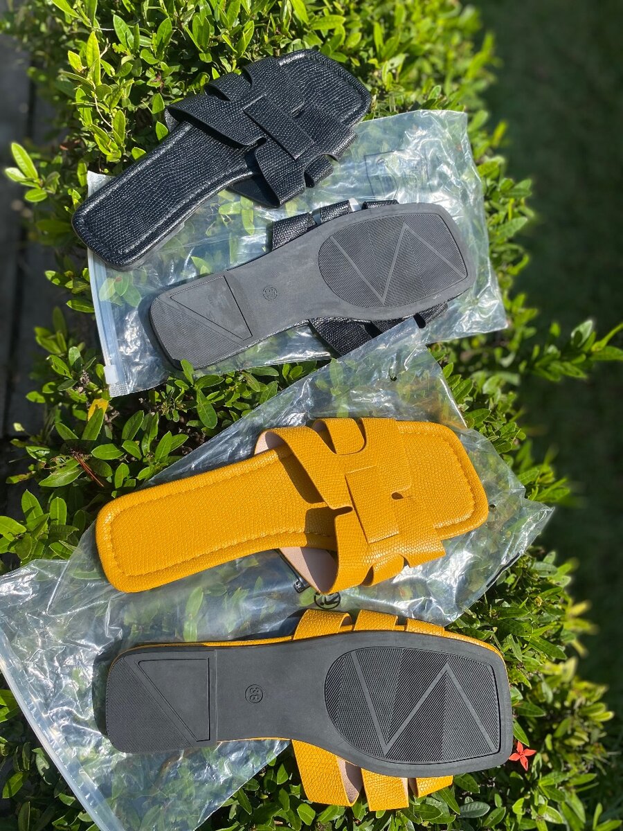 Sleek Ladies Easy Wear Sandals