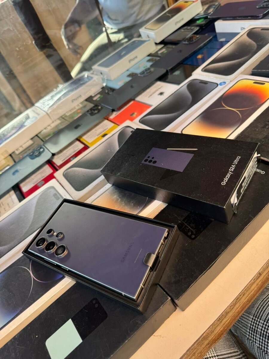 Galaxy s24 ultra 256/12 giga ram