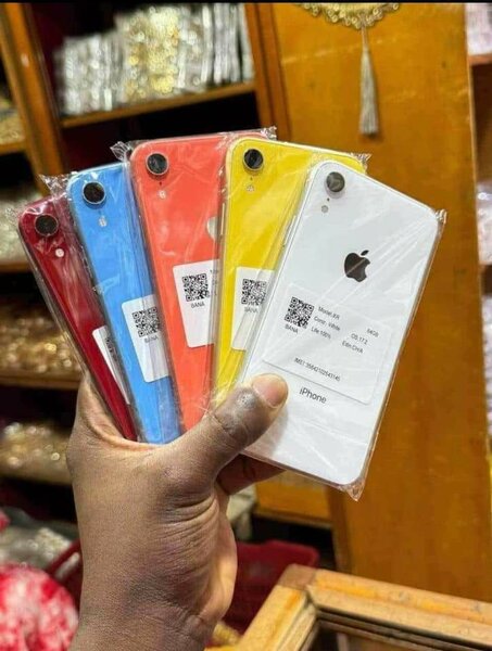 IPHONE XR 64GIGA