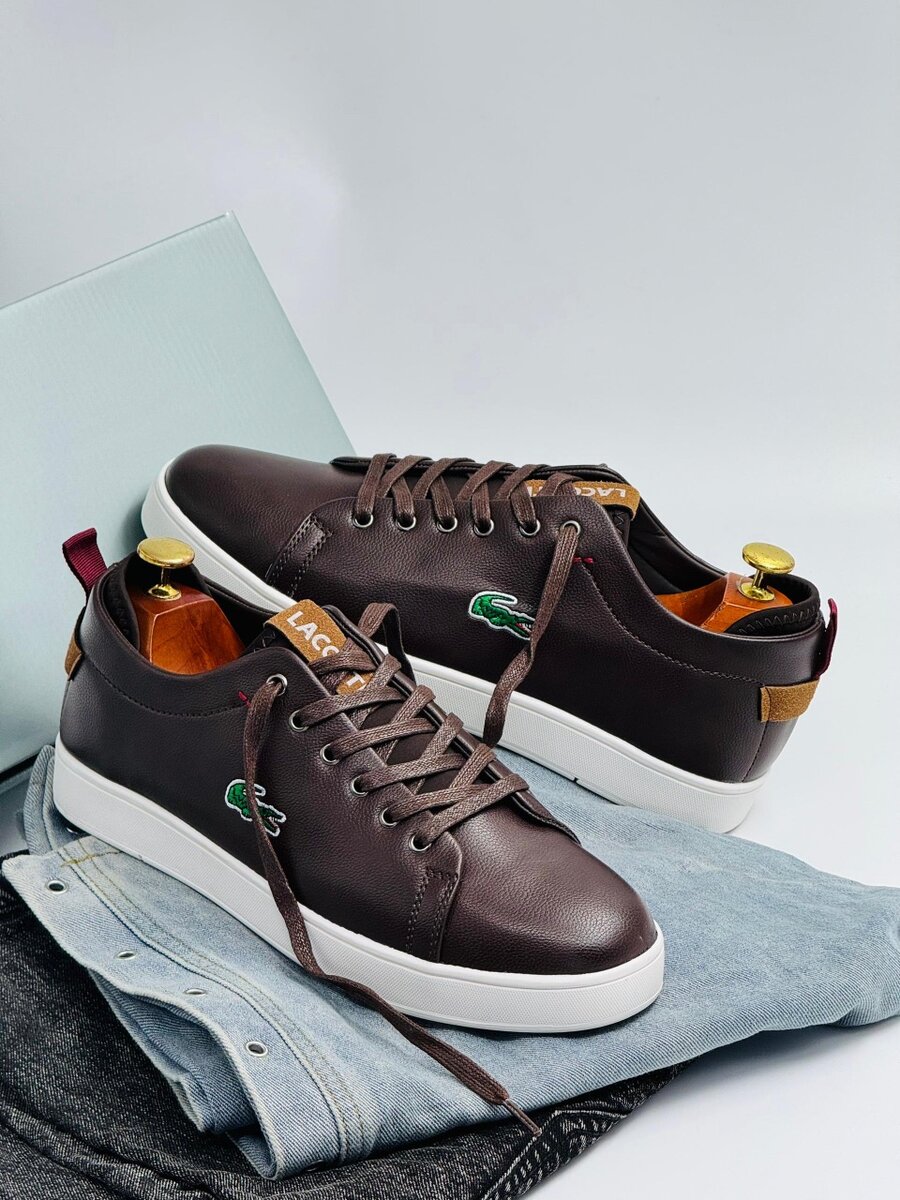 LACOSTE COFFEE AND WHITE