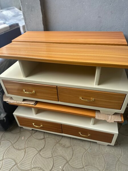 Meuble TV en bois élégant