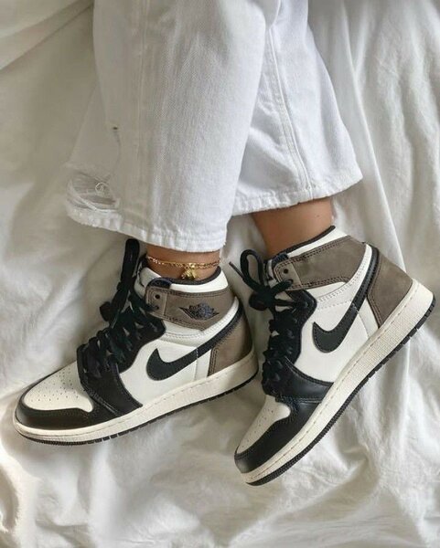 Baskets Air noires et blanches