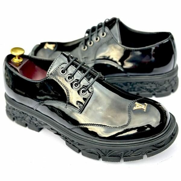 LV Mirror Loafer Slip-on Shoe for Gentlemen